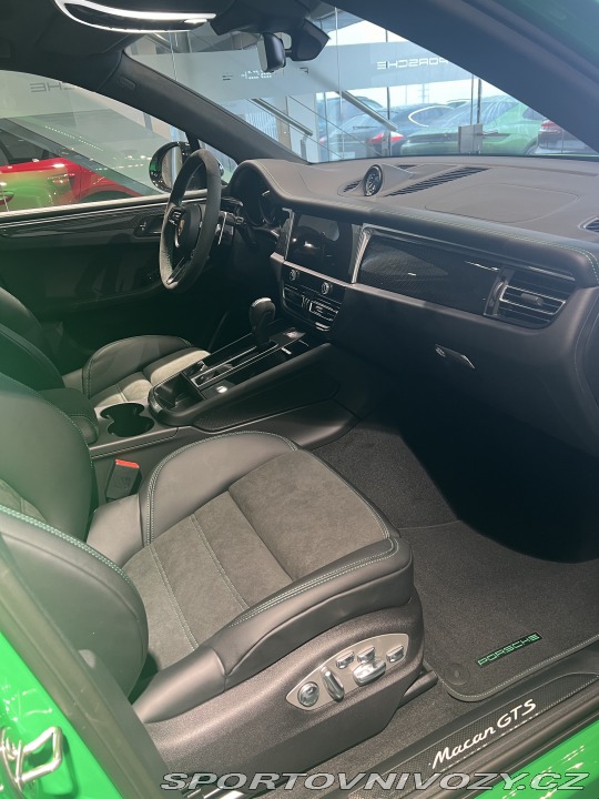 Porsche Macan GTS MAX VÝBAVA ZÁRUKA 29 2023
