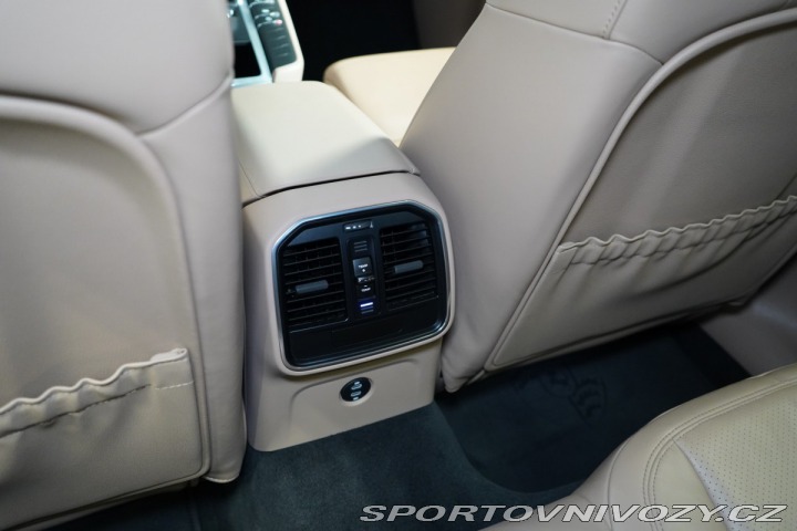 Porsche Macan VZDUCH*LED*360*KARBON*CZ 2019