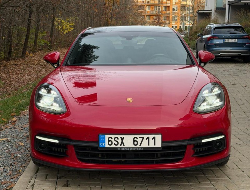 Porsche Panamera 4 E-Hybrid
