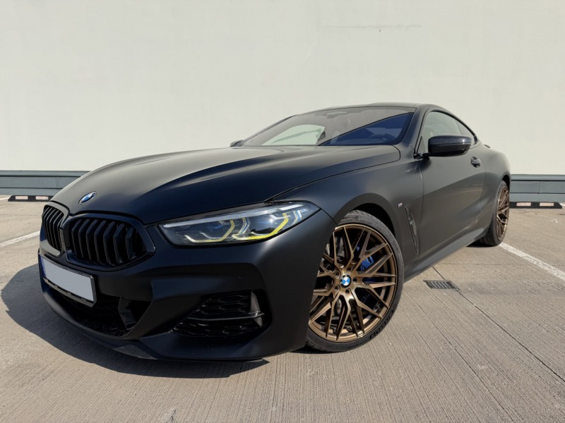 BMW 8 M850i xDrive V8 | CARBON