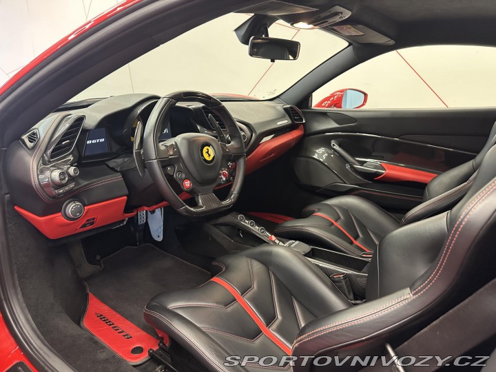 Ferrari 488 GTB Full Carbon*TEMPOMAT* 2016