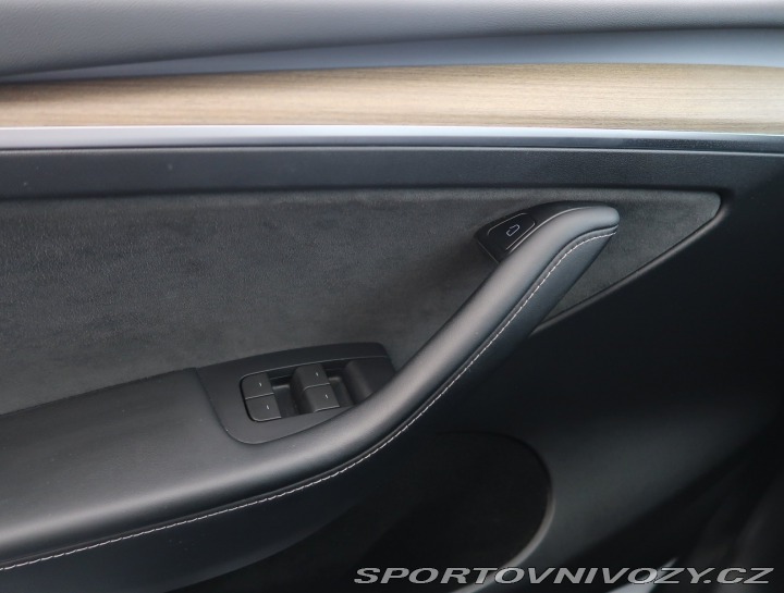 Tesla Model Y RWD LFP 60kWh 2022