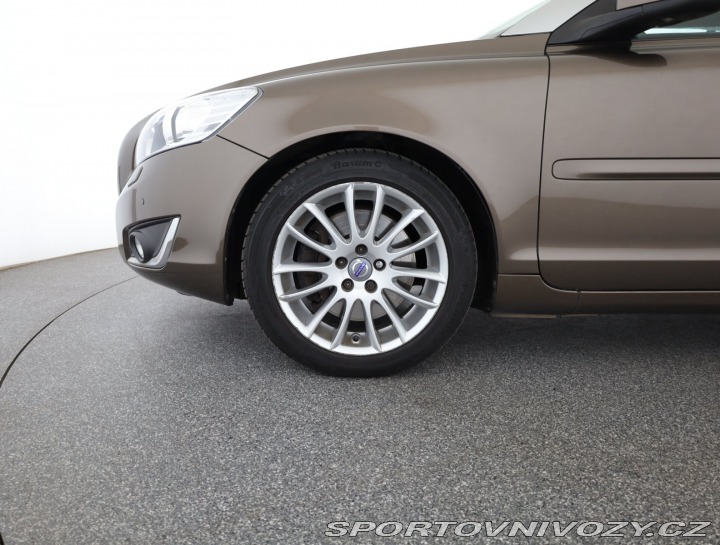 Volvo C70 Summum D4 2011