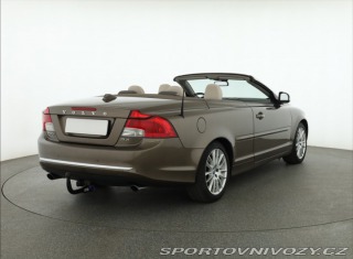 Volvo C70 Summum D4 2011