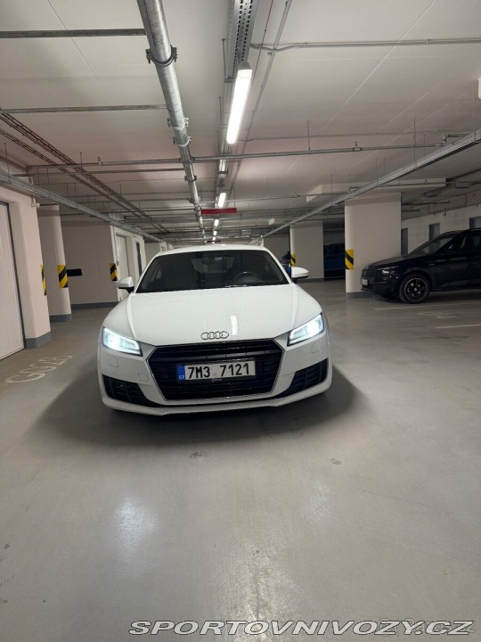 Audi TT 1,8   2015 TFSI 2015