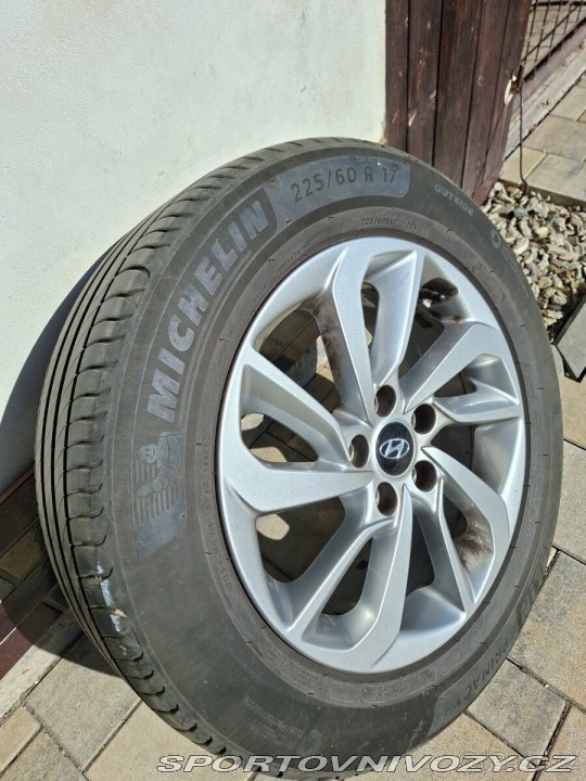 Hyundai Ostatní modely Tucson 2,0   D 100kW 4x4 2015