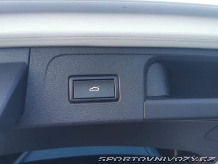 Volkswagen Ostatní modely Passat Variant Variant 2,0   B8 TDi 110k 2017