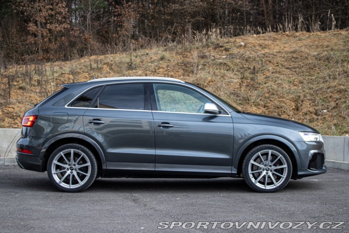 Audi RS Q3 2.5 TFSI 250 kW,  S tron 2016