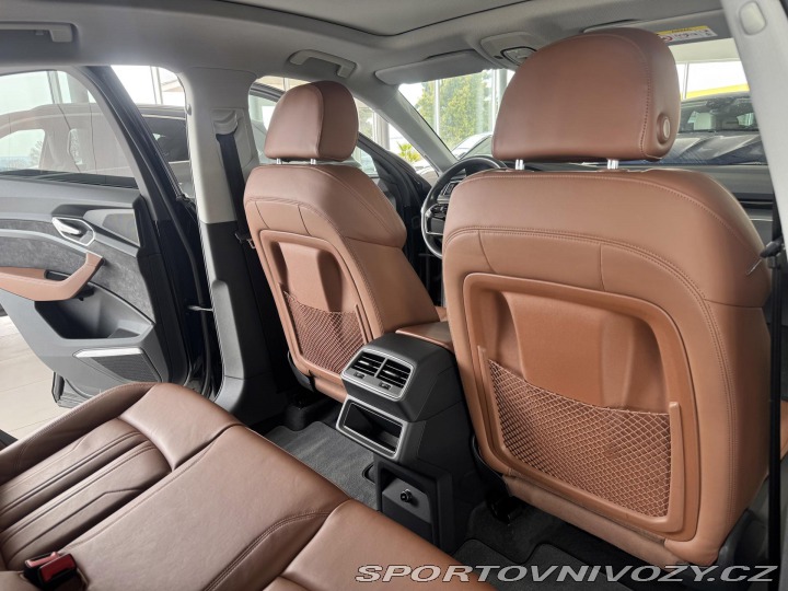 Audi Ostatní modely e-tron 55 Sportback*300kW*B& 2021