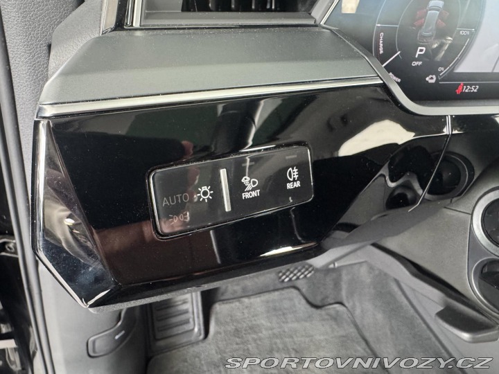 Audi Ostatní modely e-tron 55 Sportback*300kW*B& 2021
