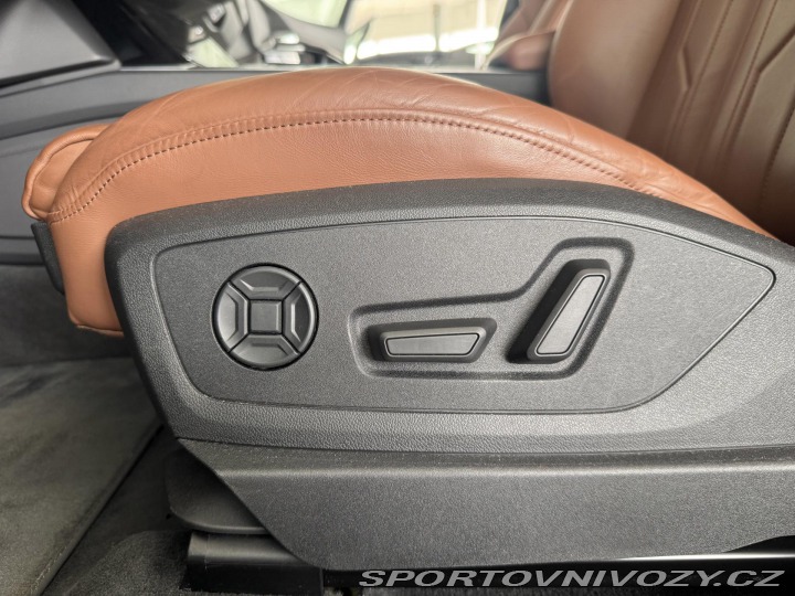 Audi Ostatní modely e-tron 55 Sportback*300kW*REZERV 2021