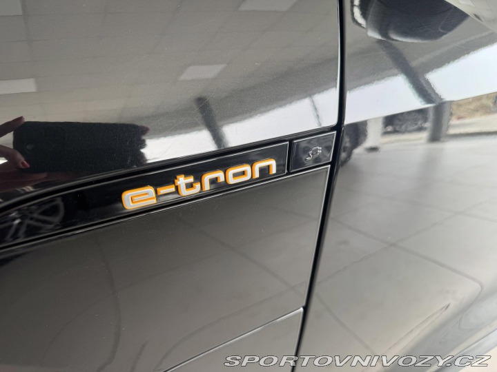 Audi Ostatní modely e-tron 55 Sportback*300kW*B& 2021