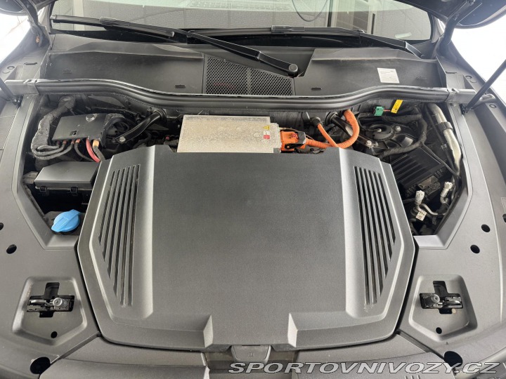 Audi Ostatní modely e-tron 55 Sportback*300kW*B& 2021