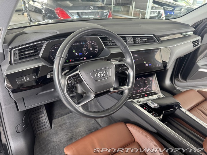 Audi Ostatní modely e-tron 55 Sportback*300kW*REZERV 2021
