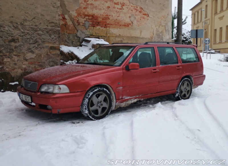 Volvo V70 T5