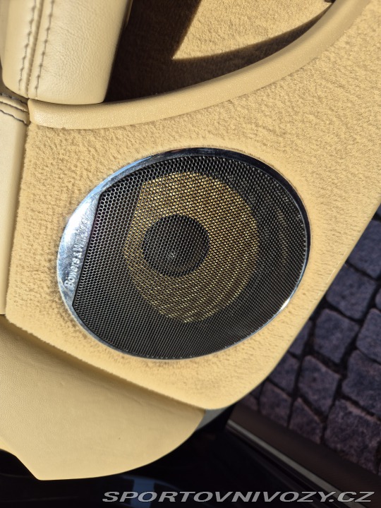 Jaguar XKR R Supercharged V8 2011