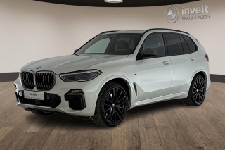 BMW X5 M50i