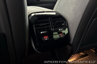 BMW iX xDrive45 2025