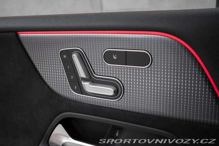 Mercedes-Benz Ostatní modely EQB 350 4M*AMG*SOH 97%*ČR* 2022