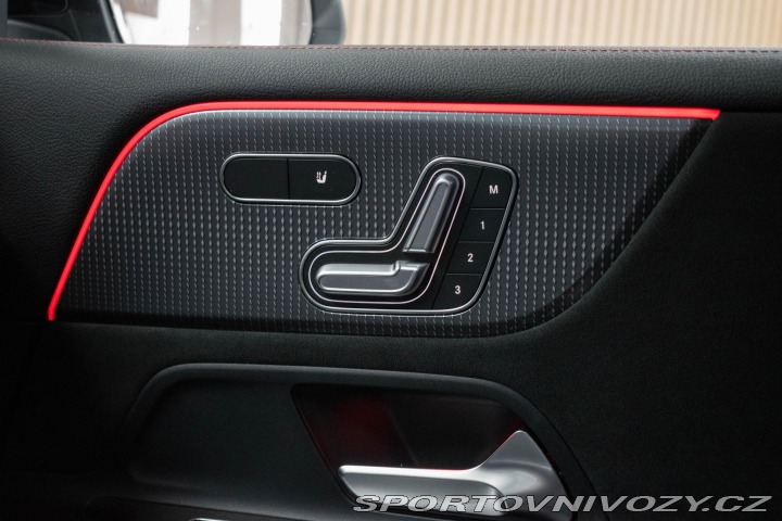 Mercedes-Benz Ostatní modely EQB 350 4M*AMG*SOH 97%*ČR* 2022