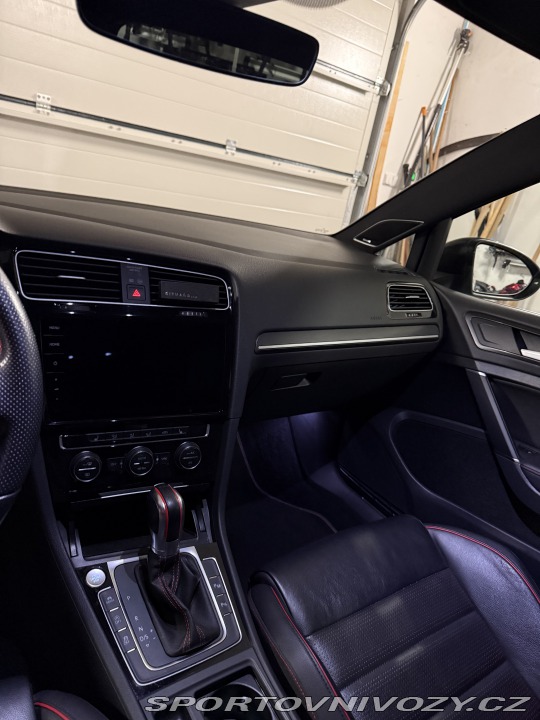 Volkswagen Golf GTI TCR 2019