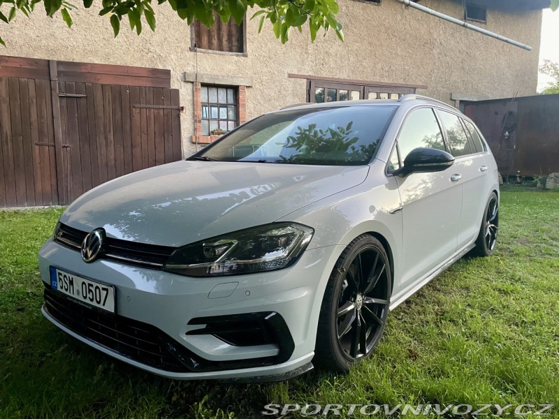 Volkswagen Golf R variant performance