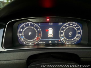 Volkswagen Golf R variant performance 2017