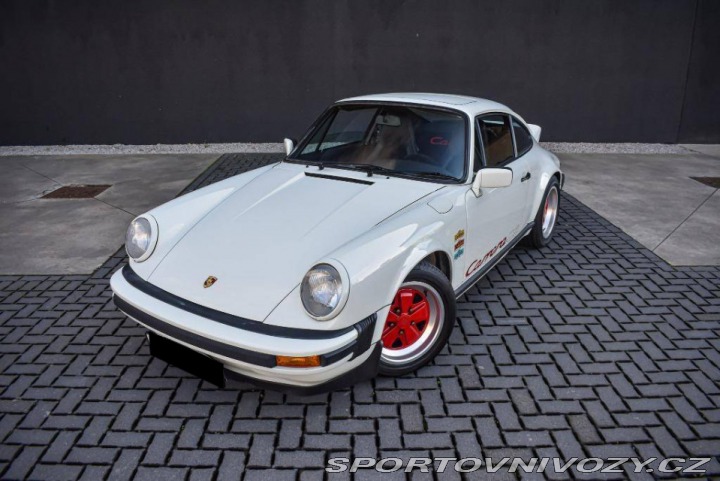 Porsche 911 Carrera CS coupe 1982