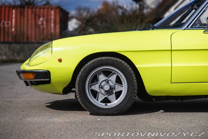 Alfa Romeo Spider Targa 1974