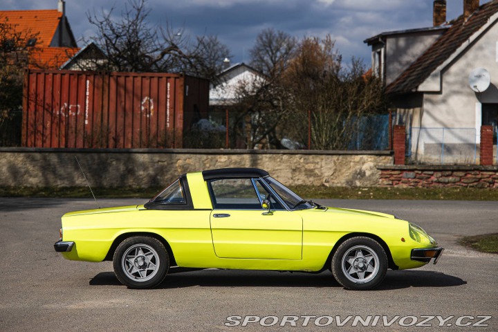 Alfa Romeo Spider Targa 1974