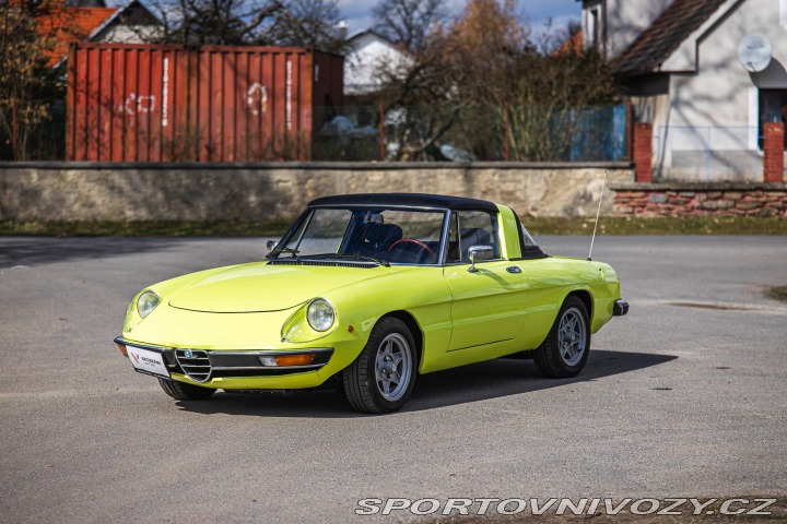 Alfa Romeo Spider Targa 1974