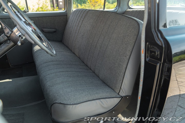 Dodge Ostatní modely V-EIGHT 1953