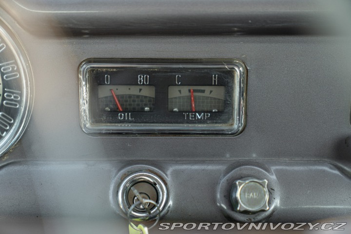 Dodge Ostatní modely V-EIGHT 1953