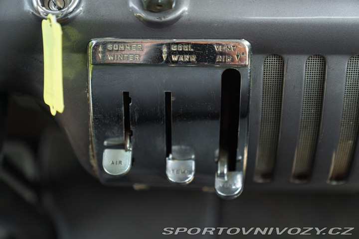 Dodge Ostatní modely V-EIGHT 1953