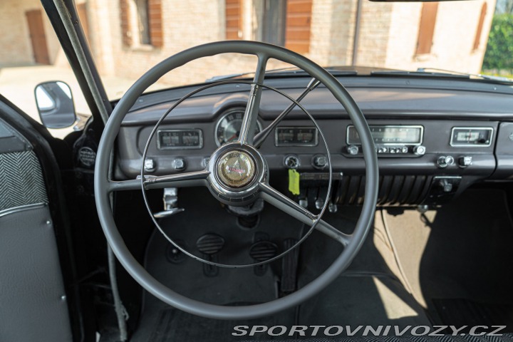 Dodge Ostatní modely V-EIGHT 1953