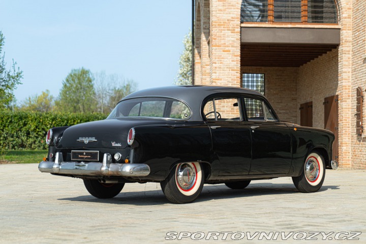 Dodge Ostatní modely V-EIGHT 1953