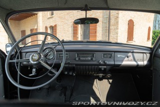 Dodge Ostatní modely V-EIGHT 1953