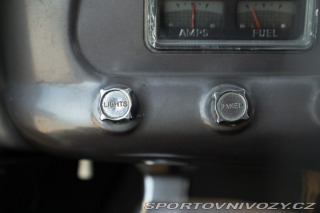 Dodge Ostatní modely V-EIGHT 1953