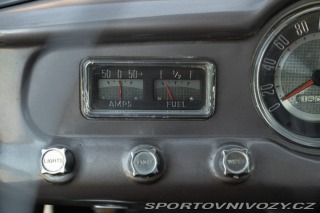 Dodge Ostatní modely V-EIGHT 1953