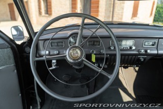 Dodge Ostatní modely V-EIGHT 1953