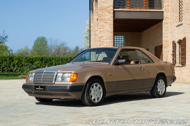 Mercedes-Benz C 300 CE 1988