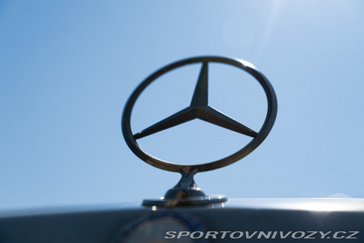 Mercedes-Benz C 300 CE 1988