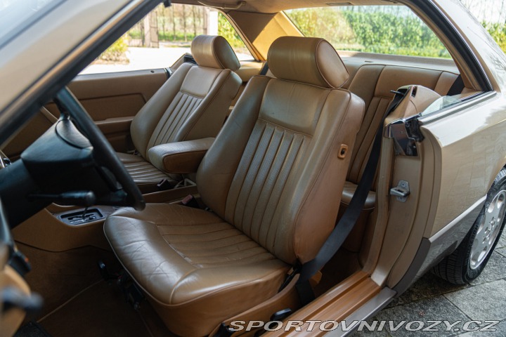 Mercedes-Benz C 300 CE 1988