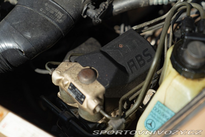 Mercedes-Benz C 300 CE 1988