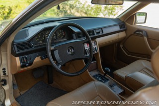 Mercedes-Benz C 300 CE 1988