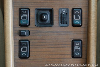 Mercedes-Benz C 300 CE 1988