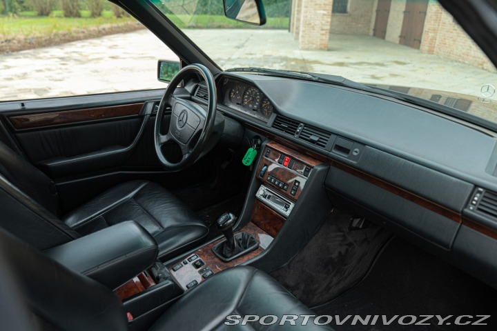 Mercedes-Benz E 320 E 1993