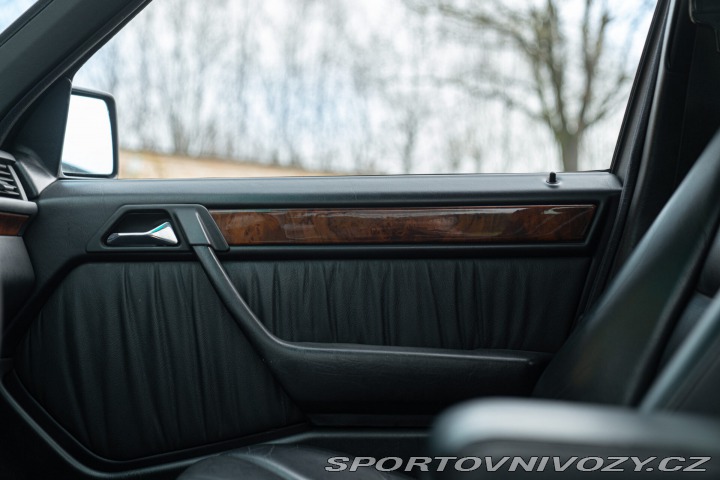 Mercedes-Benz E 320 E 1993