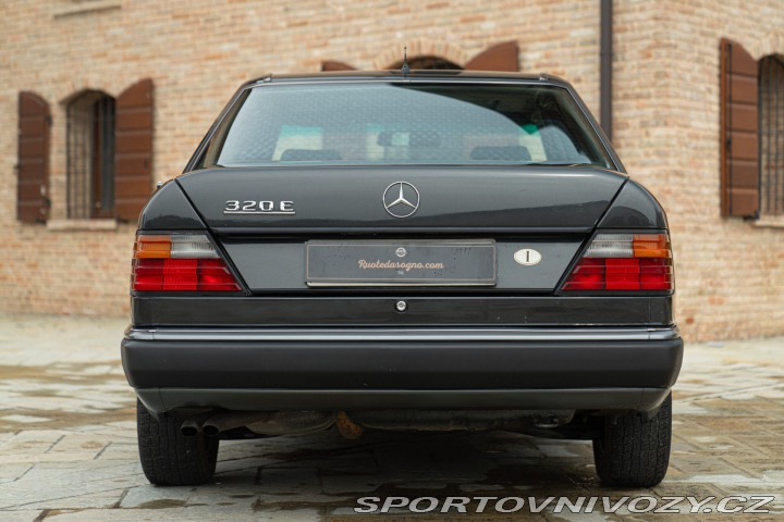 Mercedes-Benz E 320 E 1993