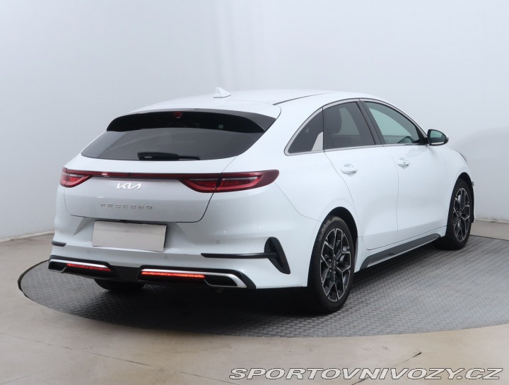 Kia ProCeed GT-Line 1.5 T-GDI 2022